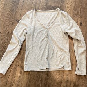 American Eagle Outfitters Light Gray Long Sleeve Top